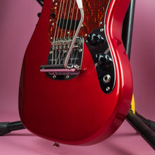 Load image into Gallery viewer, Fender Mustang Traditional 70's 2017 Candy Apple Red MIJ Japan