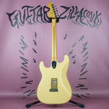 Load image into Gallery viewer, Fender Stratocaster '72 Reissue ST72-55 E Serial 1985 Olympic White MIJ Japan