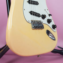 Load image into Gallery viewer, Fender Stratocaster '72 Reissue ST72-55 E Serial 1985 Olympic White MIJ Japan