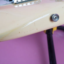 Load image into Gallery viewer, Fender Stratocaster '72 Reissue ST72-55 E Serial 1985 Olympic White MIJ Japan