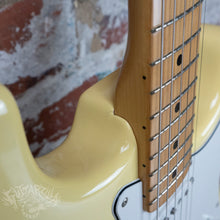 Load image into Gallery viewer, Fender Stratocaster '72 Reissue ST72 USA Pickups Olympic White 1990's MIJ Japan