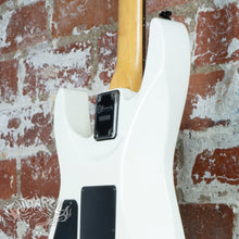 Load image into Gallery viewer, Charvel Super Dinky SDK-070-SH 1993 White MIJ Japan Vintage
