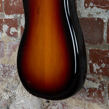 Load image into Gallery viewer, Fender American Performer Mustang 2018 Sunburst