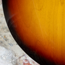 Load image into Gallery viewer, Fender Jazzmaster '66 Reissue JM66-80 1997 3 Tone Sunburst CIJ Japan