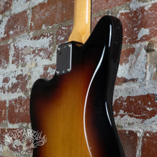 Load image into Gallery viewer, Fender Jazzmaster 1962 Reissue AVRI American Vintage 2005 Sunburst