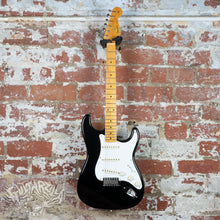 Load image into Gallery viewer, Fender Stratocaster 1957 Reissue AVRI American Vintage 2004 Black Thin Skin