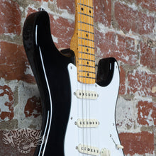 Load image into Gallery viewer, Fender Stratocaster 1957 Reissue AVRI American Vintage 2004 Black Thin Skin