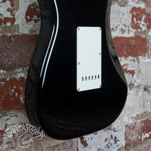 Load image into Gallery viewer, Fender Stratocaster 1957 Reissue AVRI American Vintage 2004 Black Thin Skin