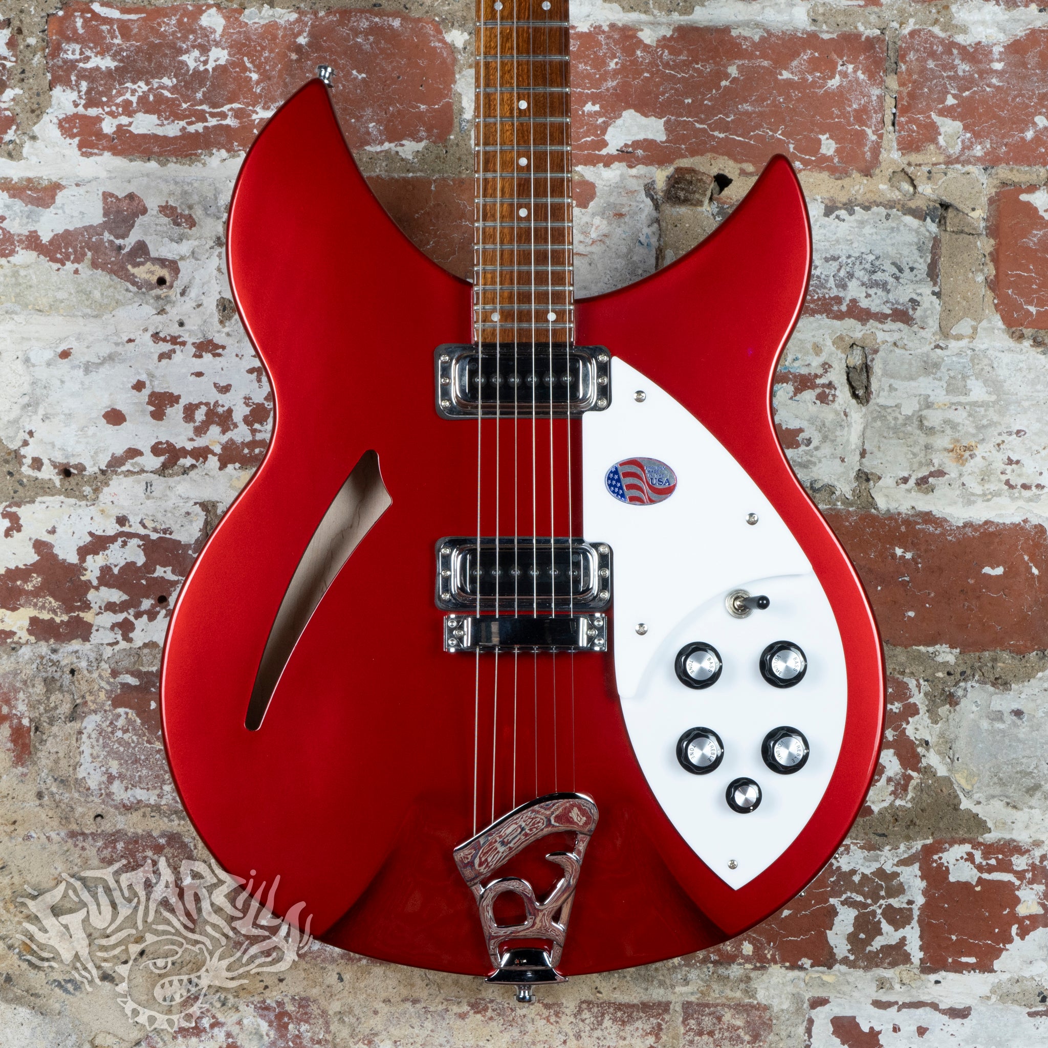 Rickenbacker 330 2012 Ruby Red USA – Guitarzilla