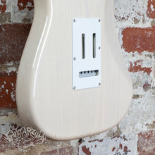 Load image into Gallery viewer, FGN Neo Classic ST KNST-201 Kurosawa Non-Catalog Model 2015 White Blonde MIJ JV