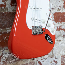 Load image into Gallery viewer, Fender Stratocaster '57 Reissue ST57-US 2006 Fiesta Red CIJ Japan