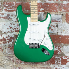 Load image into Gallery viewer, Fender Eric Clapton Stratocaster 2005 Candy Green 7UP USA