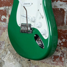 Load image into Gallery viewer, Fender Eric Clapton Stratocaster 2005 Candy Green 7UP USA