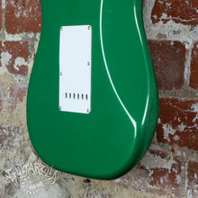 Load image into Gallery viewer, Fender Eric Clapton Stratocaster 2005 Candy Green 7UP USA