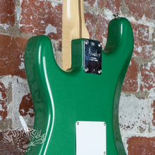 Load image into Gallery viewer, Fender Eric Clapton Stratocaster 2005 Candy Green 7UP USA