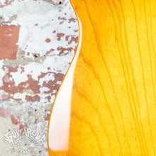 Load image into Gallery viewer, G&L ASAT Z-3 1999 Honeyburst USA