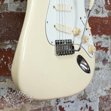 Load image into Gallery viewer, Fender Stratocaster '62 Reissue ST62-770LS 1989 Olympic White Lace Sensor Active MIJ Japan FujiGen