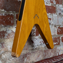 Load image into Gallery viewer, Greco FV-900 Flying V 1978 Natural Ash MIJ FujiGen