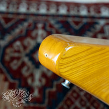 Load image into Gallery viewer, Greco FV-900 Flying V 1978 Natural Ash MIJ FujiGen
