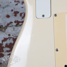 Load image into Gallery viewer, Fender Stratocaster '62 Reissue ST62-770LS 1989 Olympic White Lace Sensor Active MIJ Japan FujiGen