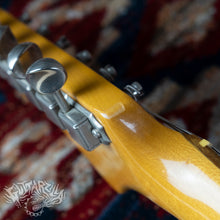Load image into Gallery viewer, Fender Stratocaster '62 Reissue ST62-770LS 1989 Olympic White Lace Sensor Active MIJ Japan FujiGen