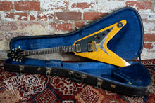 Load image into Gallery viewer, Greco FV-900 Flying V 1978 Natural Ash MIJ FujiGen