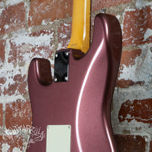 Load image into Gallery viewer, Fender Stratocaster '62 Reissue ST62 TX Texas Special 2002 Burgundy Mist Metallic Matching Head CIJ Japan