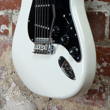 Load image into Gallery viewer, Squier Silver Series Stratocaster 1993 White MIJ Japan FujiGen