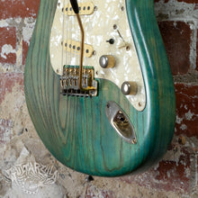 Load image into Gallery viewer, Levinson Blade Texas 1992 See Through Green Oil Finish MIJ Japan Deviser