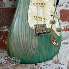Load image into Gallery viewer, Levinson Blade Texas 1992 See Through Green Oil Finish MIJ Japan Deviser
