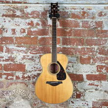 Load image into Gallery viewer, Yamaha FS720S Acoustic Guitar 2000's Natural