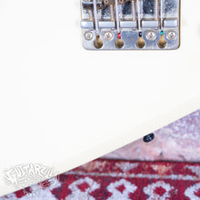Load image into Gallery viewer, Aria Pro II ZZB Deluxe Explorer 1984 White MIJ Matsumoku Japan