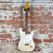 Load image into Gallery viewer, Fender Stratocaster '62 Reissue ST62-80SPL 2002 White Purple Passion CIJ Japan Pearlescent Finish