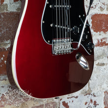 Load image into Gallery viewer, Fender AST Aerodyne Stratocaster 2017 Old Candy Apple Red MIJ Japan
