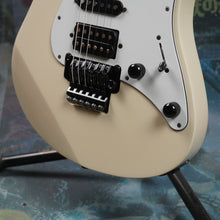Load image into Gallery viewer, Yamaha YG521 Superstrat 1992 White