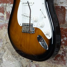 Load image into Gallery viewer, Fender '54 Reissue Stratocaster ST54-80AM 1997 2 Tone Sunburst Custom Shop 50's pickups CIJ Japan