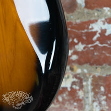 Load image into Gallery viewer, Fender '54 Reissue Stratocaster ST54-80AM 1997 2 Tone Sunburst Custom Shop 50's pickups CIJ Japan