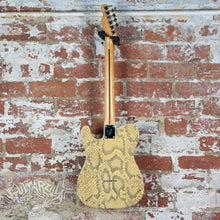 Load image into Gallery viewer, Fender Telecaster TL72-V3 1999-2002 Snakeskin Viper Japan Japanese Rare CIJ
