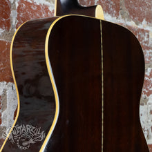 Load image into Gallery viewer, Yamaha FG-202B Folk Acoustic Guitar Size MIJ Japan Japanese Vintage