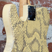 Load image into Gallery viewer, Fender Telecaster TL72-V3 1999-2002 Snakeskin Viper Japan Japanese Rare CIJ