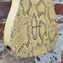 Load image into Gallery viewer, Fender Telecaster TL72-V3 1999-2002 Snakeskin Viper Japan Japanese Rare CIJ