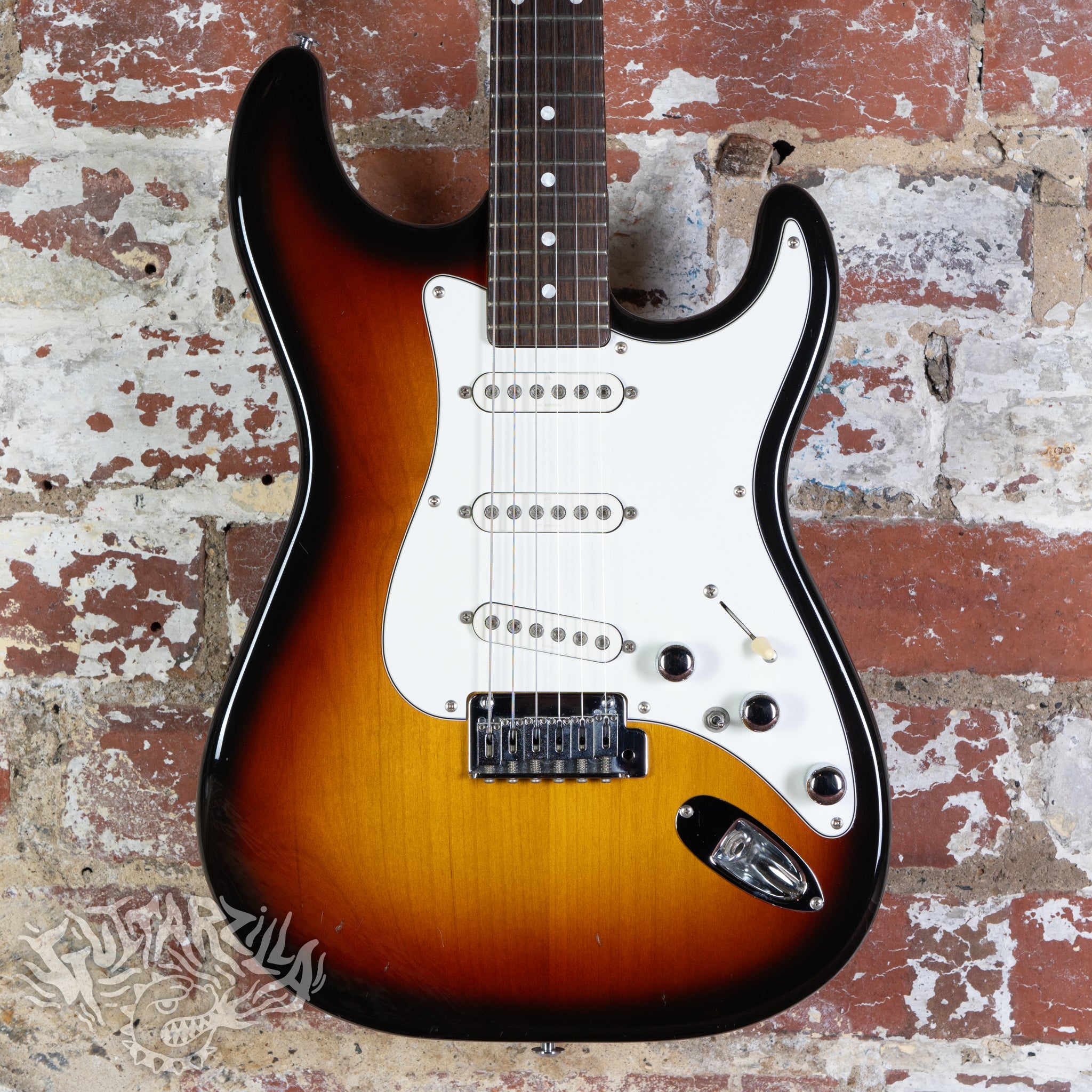 ギター G&L Premium Made in Japan S-500 G&L S-500 Premium 1997 Sunburst MIJ Japan Fujigen – Guitarzilla