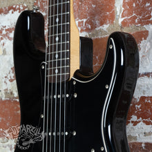 Load image into Gallery viewer, Fender Stratocaster '72 Reissue ST72-55 E Serial 1985 Black MIJ Japan