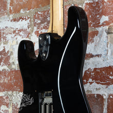 Load image into Gallery viewer, Fender Stratocaster '72 Reissue ST72-55 E Serial 1985 Black MIJ Japan