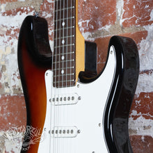 Load image into Gallery viewer, G&L S-500 Premium 1997 Sunburst MIJ Japan Fujigen
