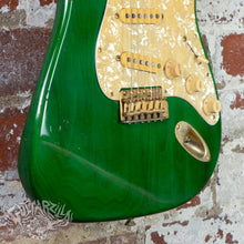 Load image into Gallery viewer, Fender Order Made Stratocaster '62 Reissue 1993 Transparent Green MIJ Japan FujiGen