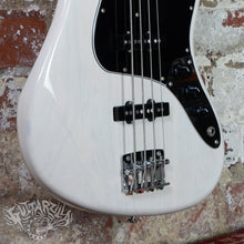 Load image into Gallery viewer, FGN Neo Classic NJB10 MBAH 2018 White Blonde MIJ Japan FujiGen Binding Blocks