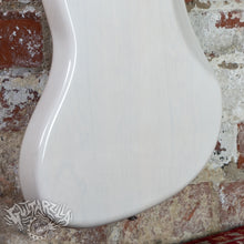 Load image into Gallery viewer, FGN Neo Classic NJB10 MBAH 2018 White Blonde MIJ Japan FujiGen Binding Blocks