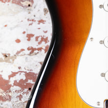 Load image into Gallery viewer, G&L S-500 Premium 1997 Sunburst MIJ Japan Fujigen