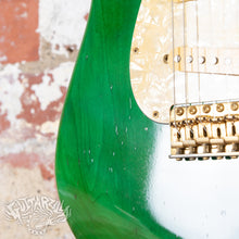 Load image into Gallery viewer, Fender Order Made Stratocaster '62 Reissue 1993 Transparent Green MIJ Japan FujiGen